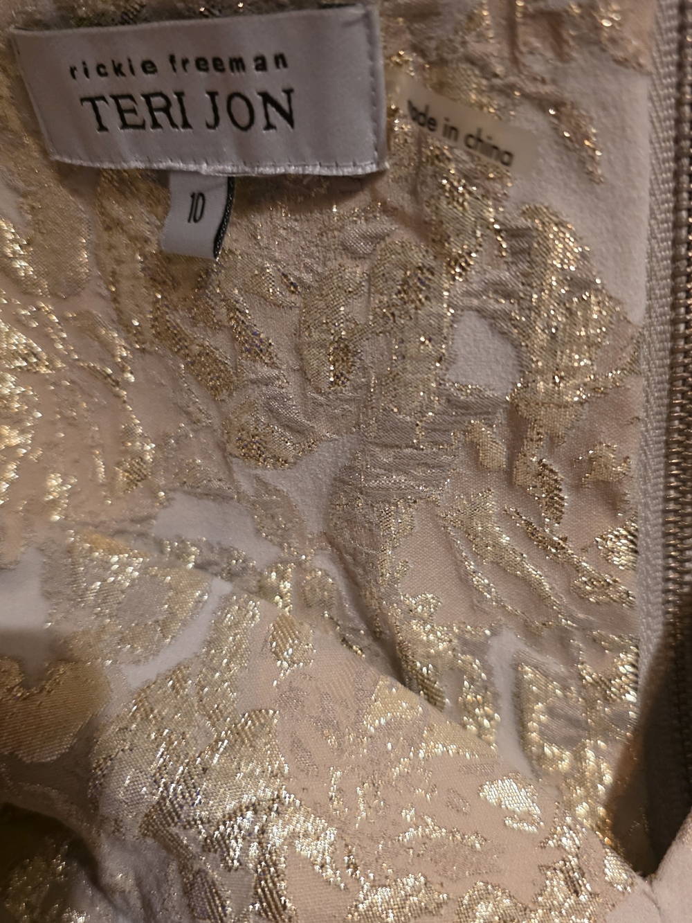 Teri Jon By Rickie Freeman NWT Size 10 Long-Sleeve Gold Lace Mermaid Gown PTP 19 - Picture 10 of 10